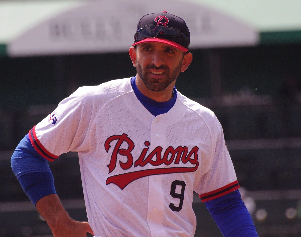 Jay Blue: Guerrero, Hissey, Leblebijian, Lopes, Loveless 