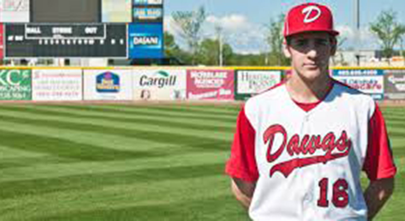 C.J. Lewington returning to Dawgs staft