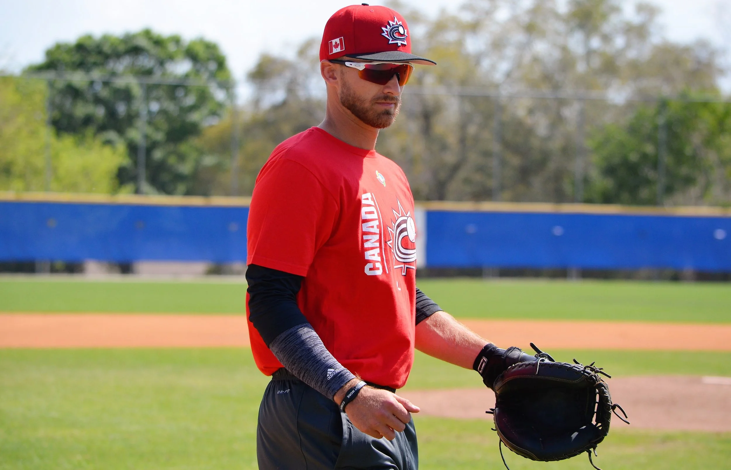 Newly married Reeves savours baseball opportunities