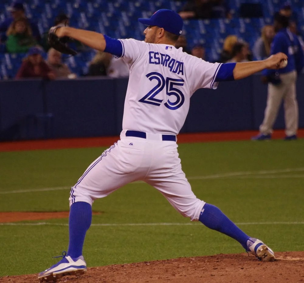 Yankees rout Blue Jays in series opener