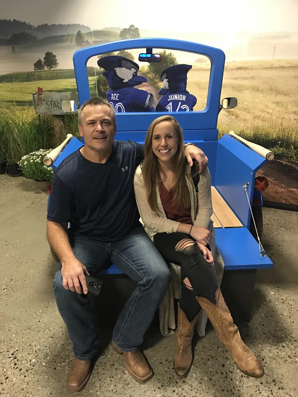 ICYMI Elliott: Country crooner Joe West, Jordan Gibbons fan, works 5,000th