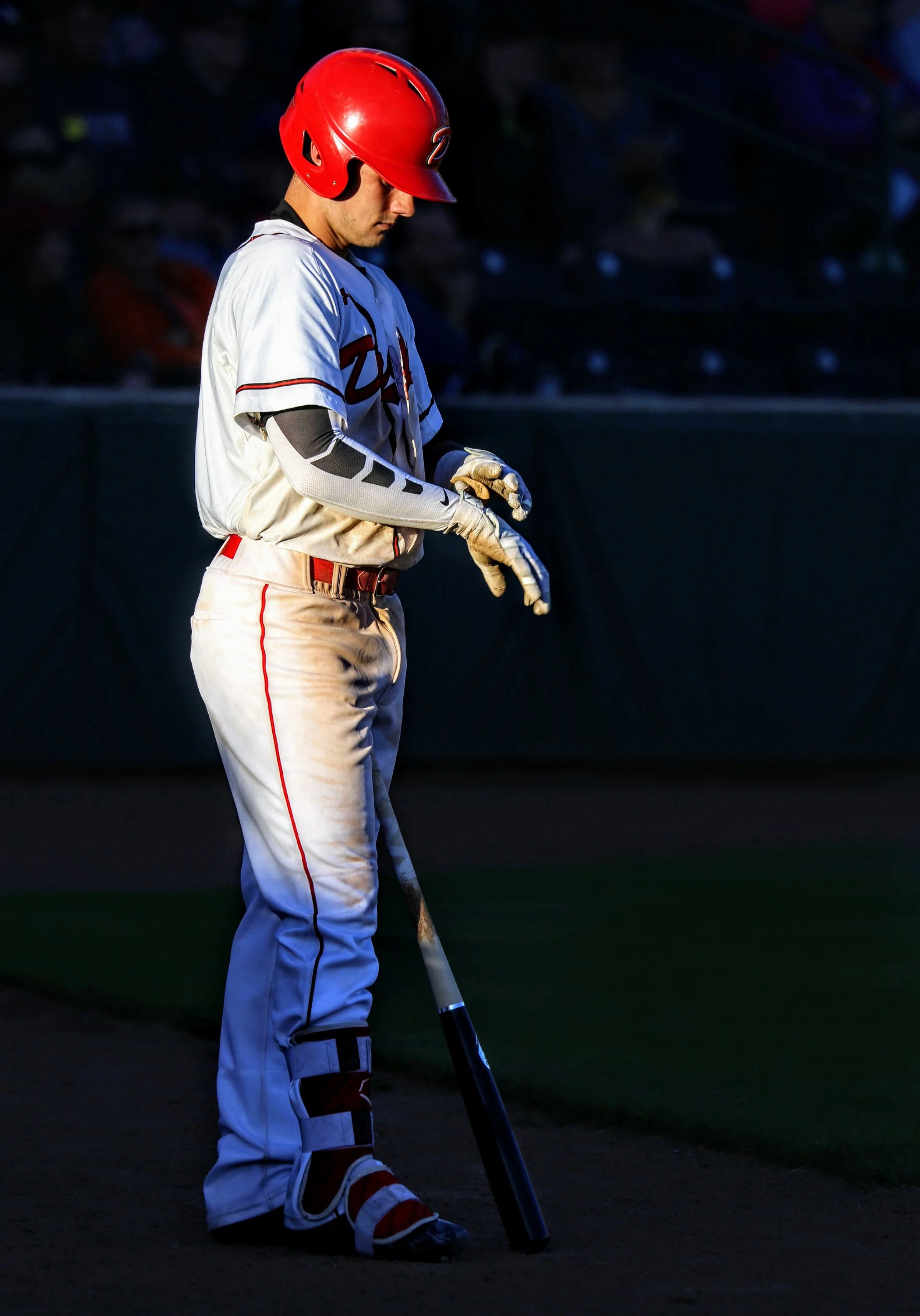 Dawgs' bats stifled in Edmonton