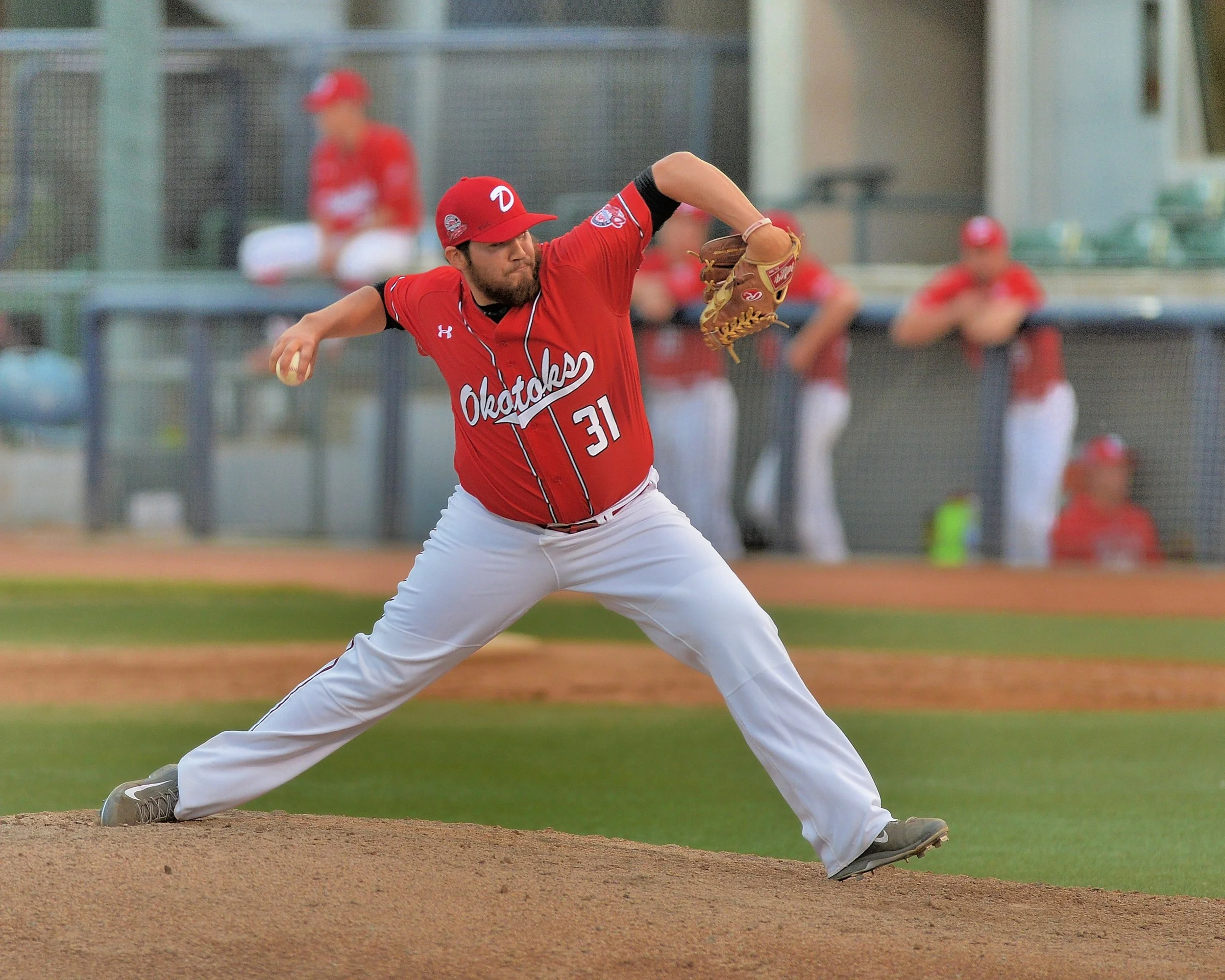 Dawgs earn their stripes in extra innings