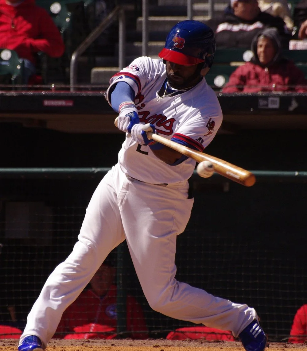 Blue Jays place Carrera on DL, call up Smith