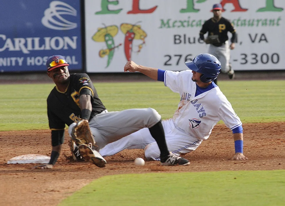 Tanner Kirwer starts pro career at Bluefield