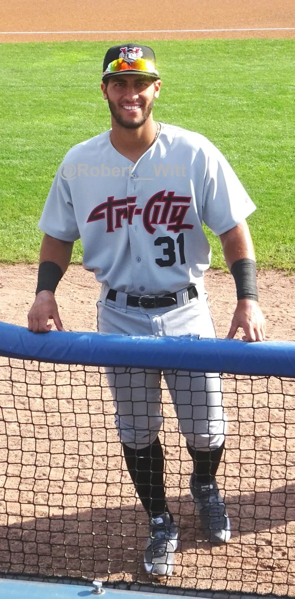 Toro-Hernandez, CBN POW, Week XVI, Moves