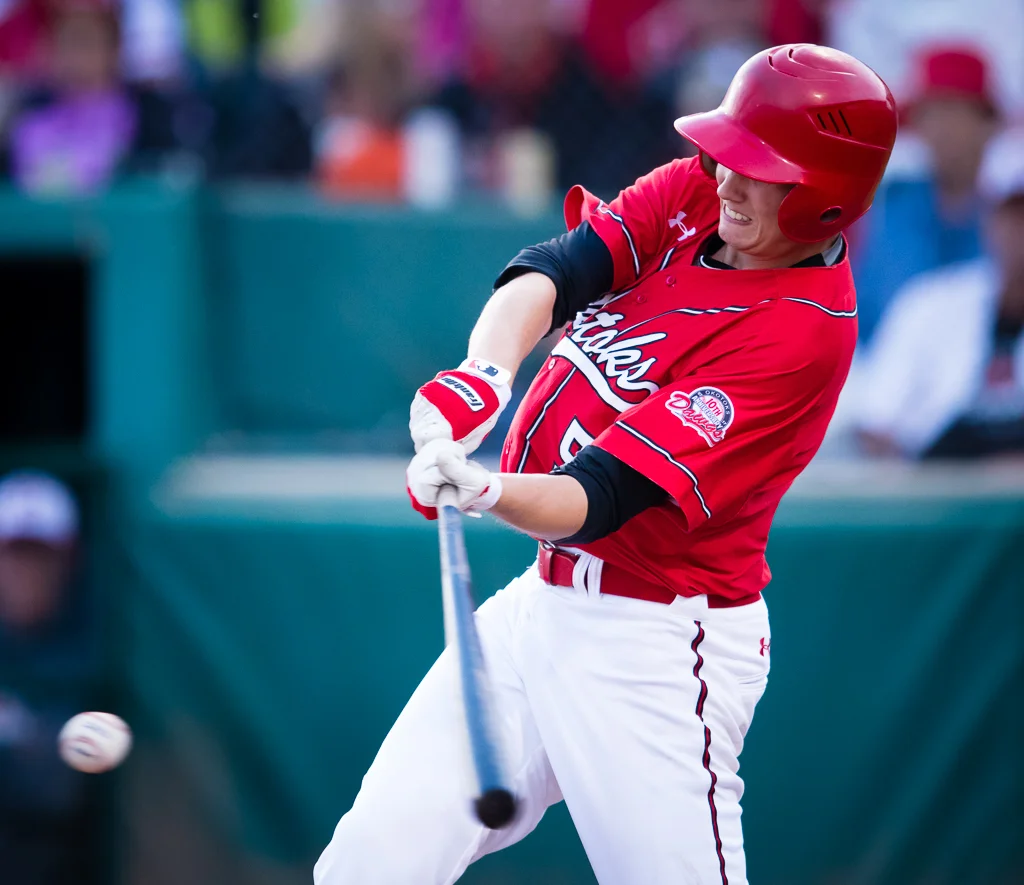 Shutdown bullpen and long ball leads Dawgs to 32nd win