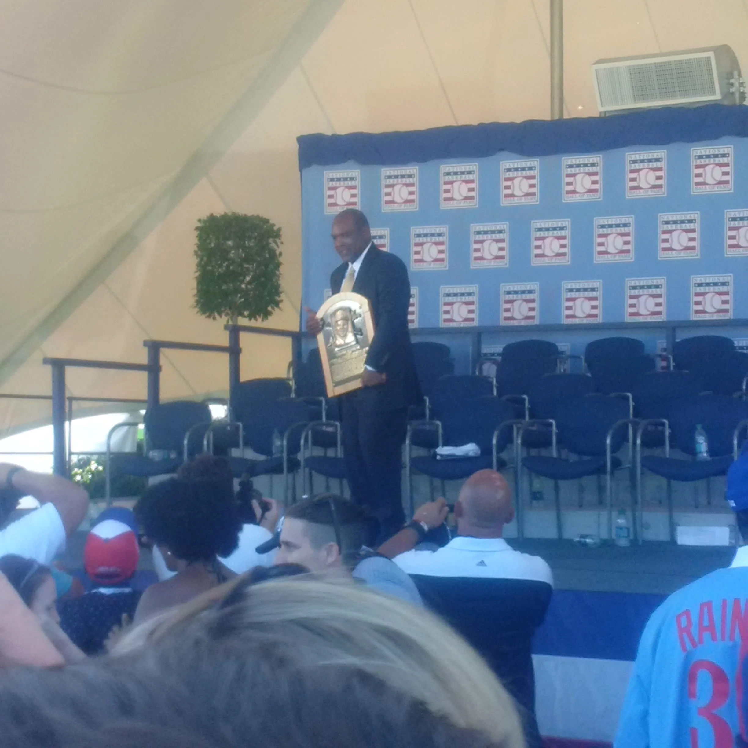 Crawford supports Raines, promotes Canadian ball hall in Cooperstown