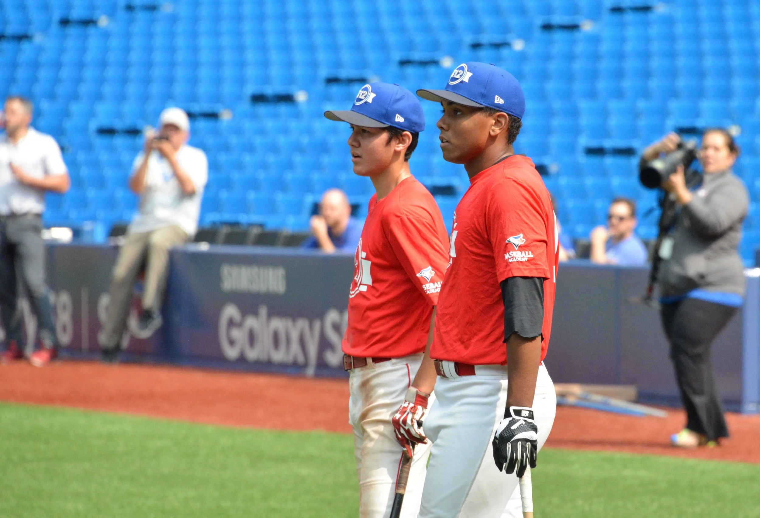 LaRon Smith decides to focus on being an infielder at T12