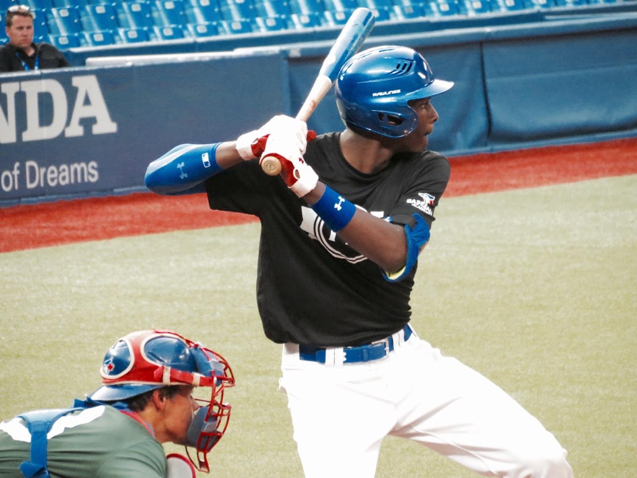 Toronto Mets OF Denzel Clarke (Pickering, Ont.) 