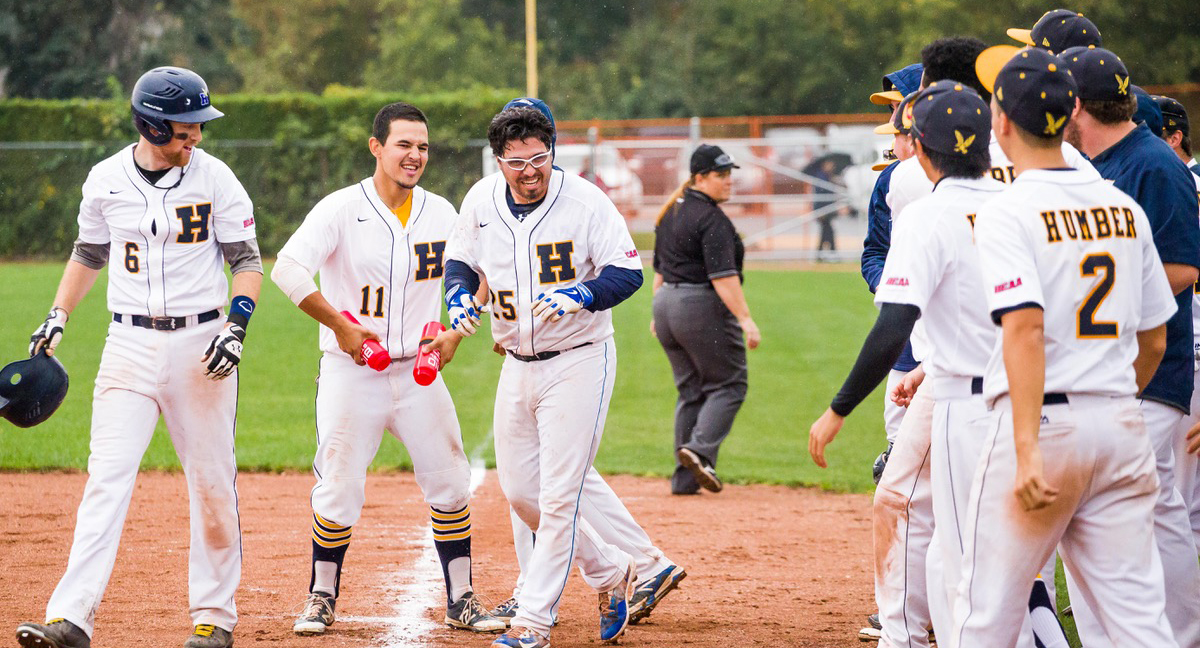 Humber splits doubleheader with Durham to end regular season