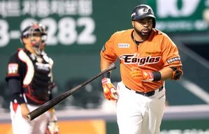 Rosario knocks down fences in Korea 