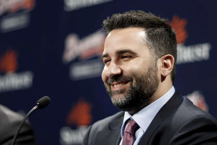 Braves name Anthopoulos new general manager