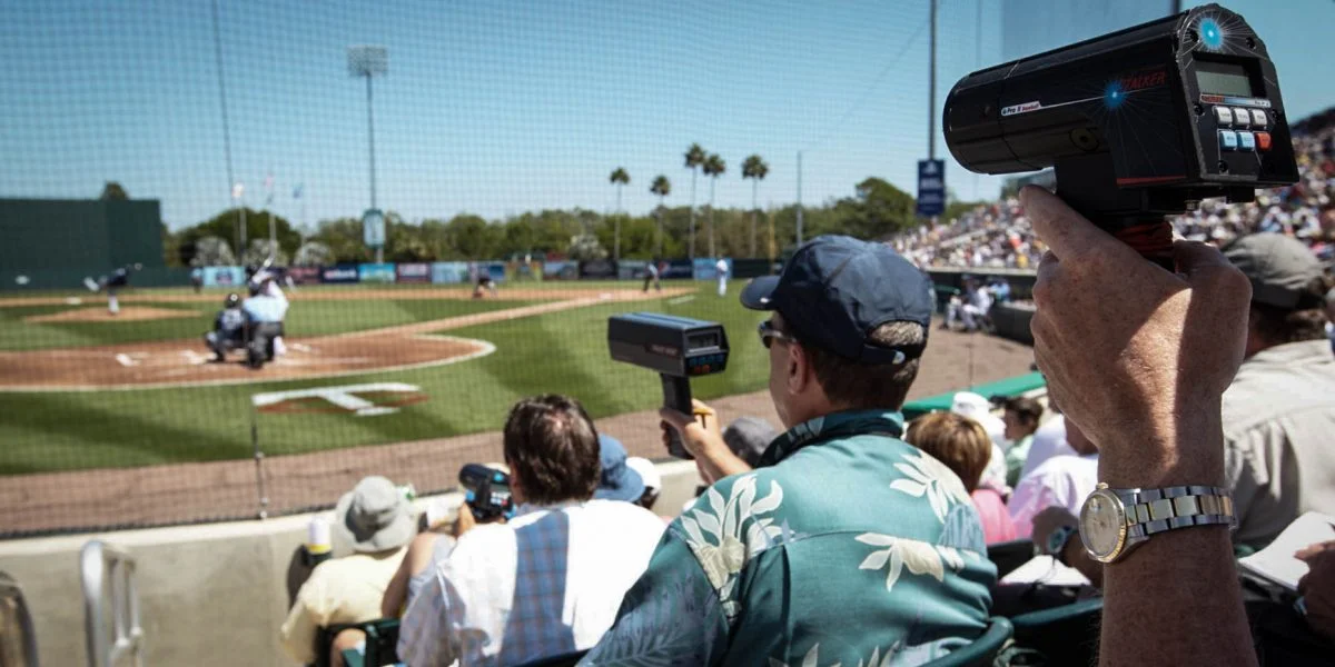 Elliott: Jays sit 11th paying six-figure bonuses to Canadians