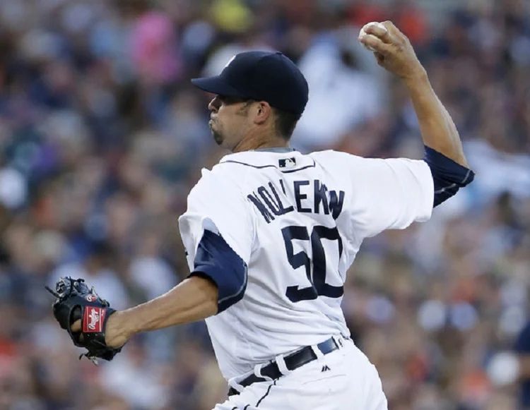 RHP Dustin Molleken (Regina, Sask.) signed with Somerset Patriots of the Independent Atlantic League