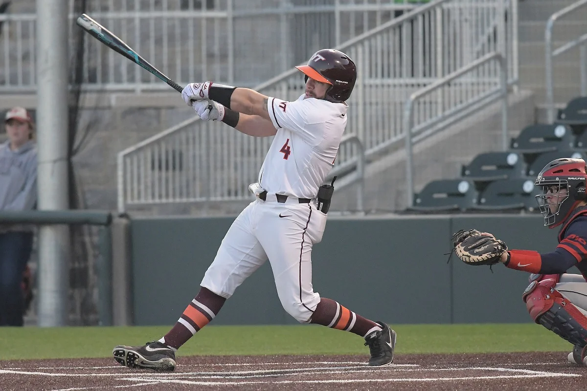 Horanski lighting it up with his bat, his hair