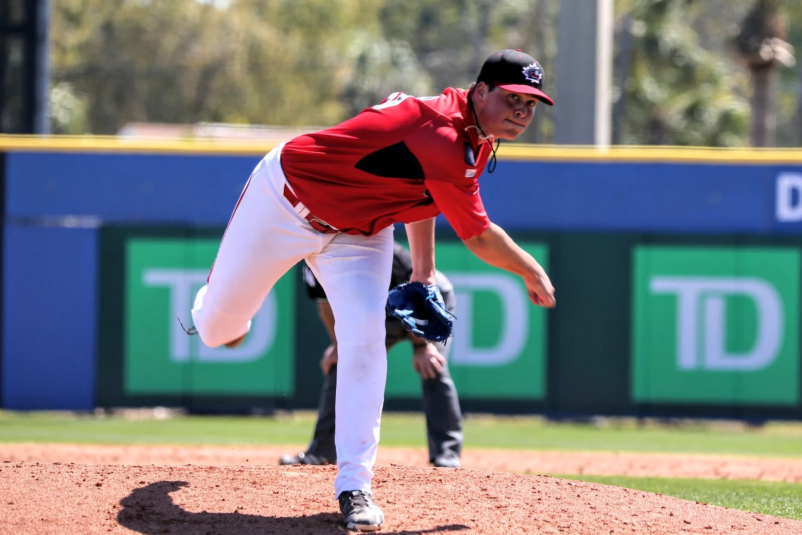 Abram, Cerantola, Dearing dazzle in tie with Astros