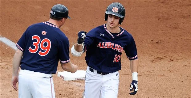 Five  RBIs for Julien as Auburn sweeps Bama in DH