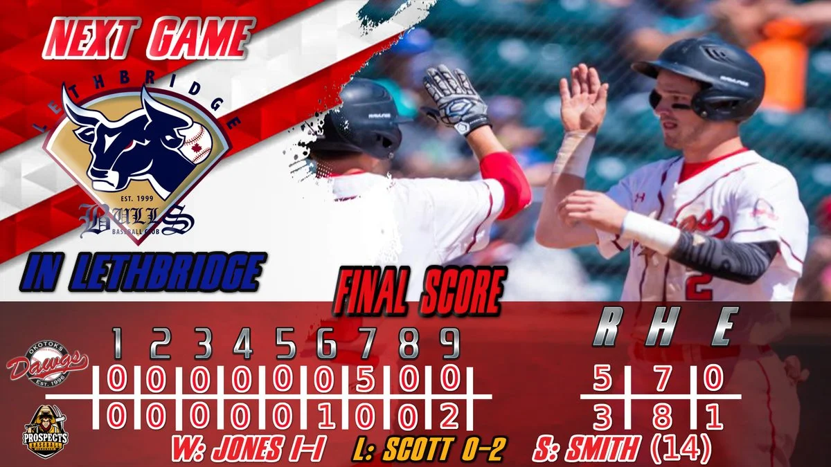 Smith sets save record in Dawgs' win