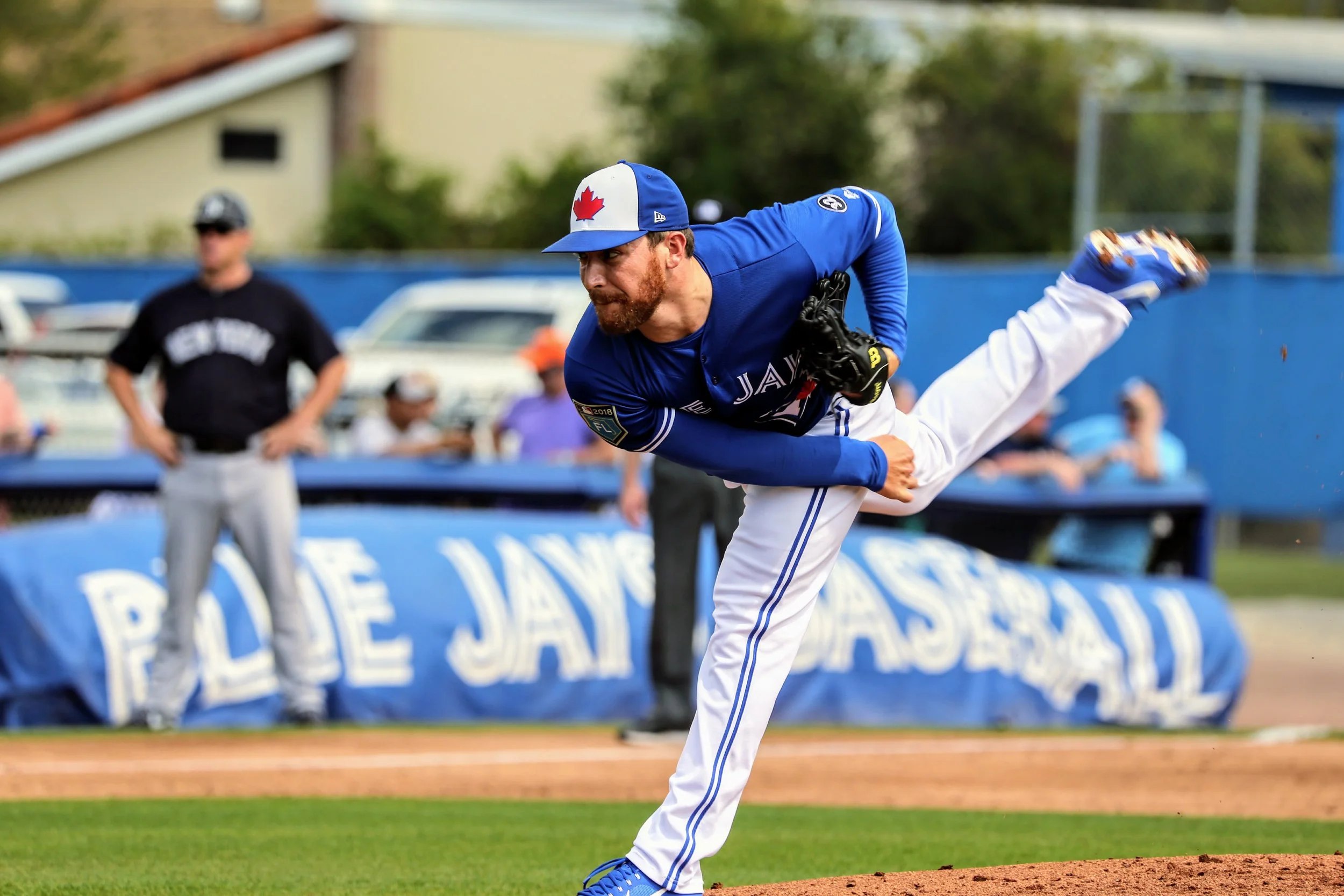 Blue Jays call up Reid-Foley, option Barnes to triple-A