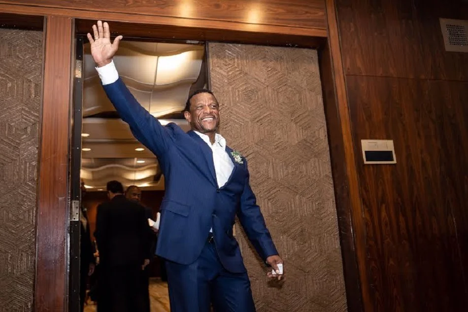 Elliott: Alomar, Borders, Carter, Henderson highlight reunion diner