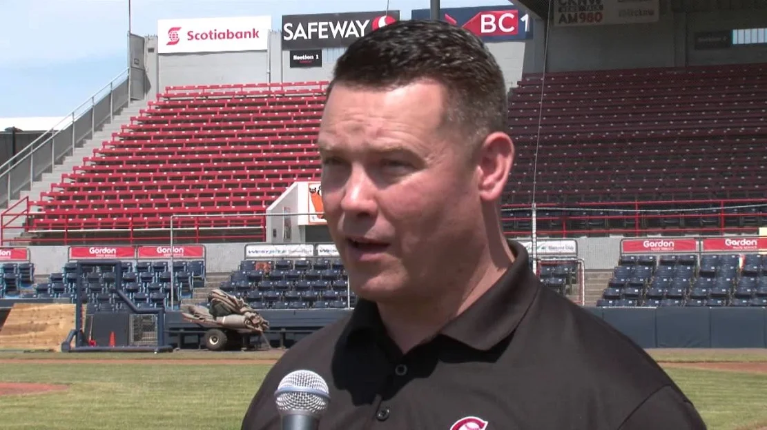 Vancouver Canadians broadcaster Rob Fai (Toronto, Ont.) in action