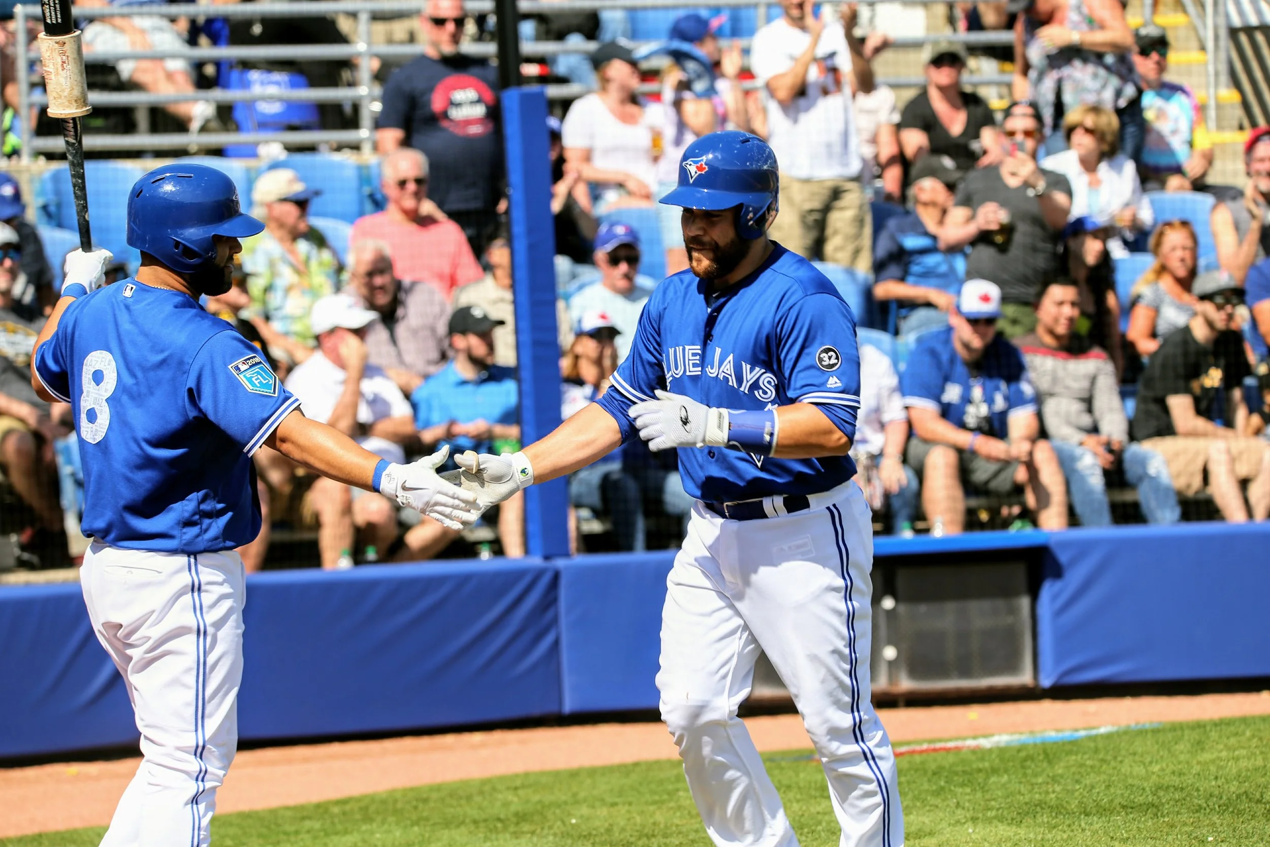 Blue Jays trade Russell Martin to Dodgers