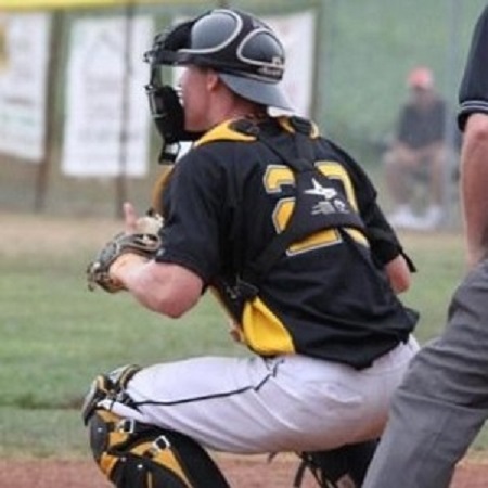 Fieldhouse Pirates C Drew Reilly (Cambridge, Ont.) had four hits for Keiser.
