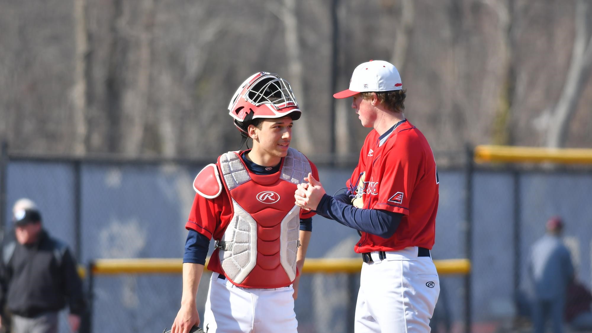 Sam Turcotte (Toronto, Ont.), pictured on the right, had a win and a save for the Stony Brook Seawolves. Photo: Stony Brook Athletics