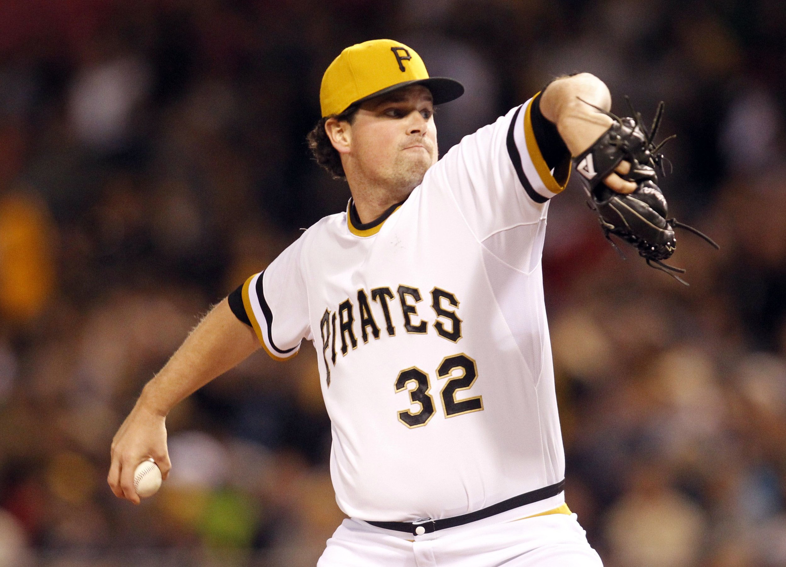 Ex-big leaguer Mazzaro signs with Long Island Ducks