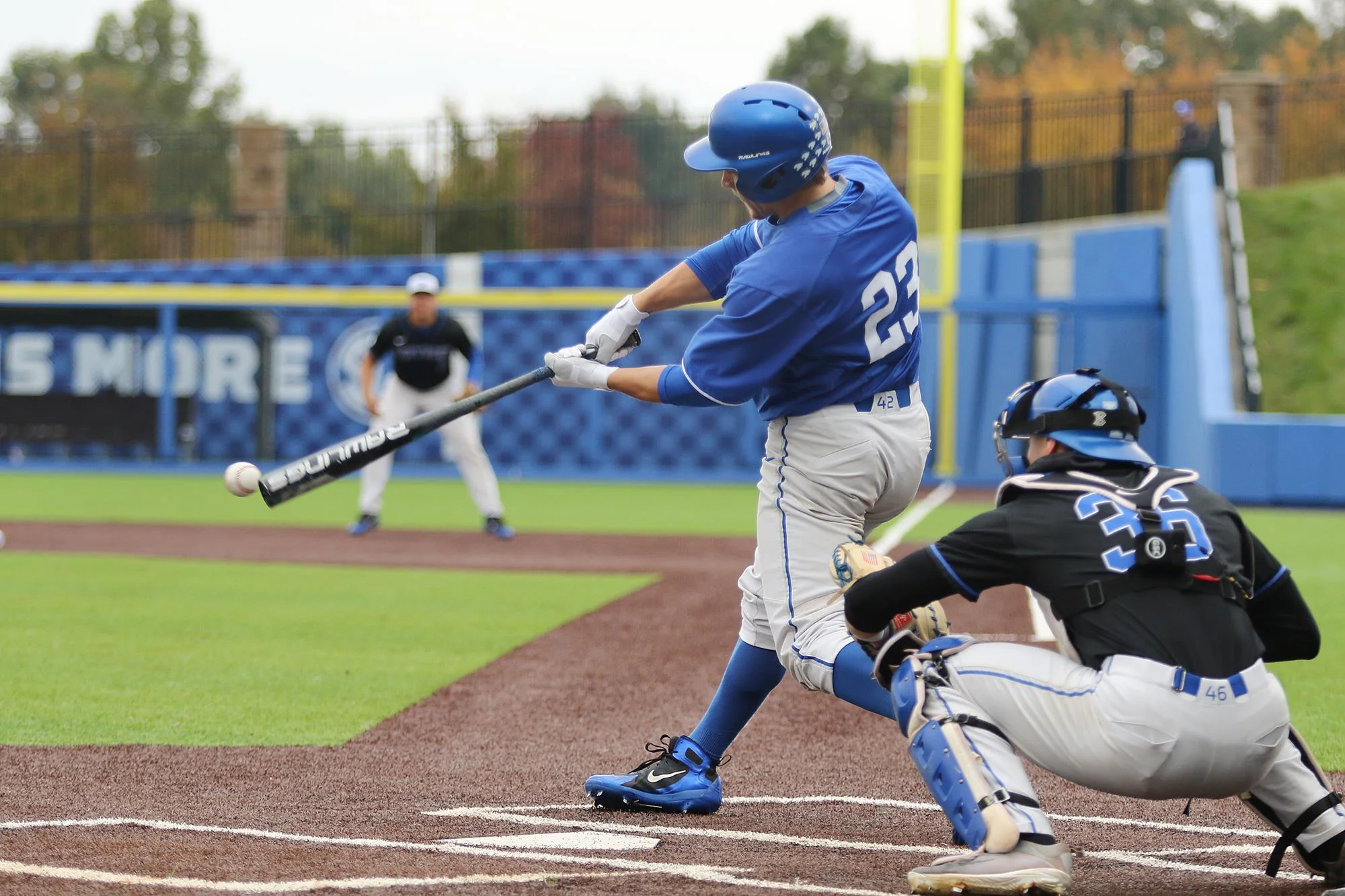 Former Terrier Curtis belts homer to help Kentucky to doubleheader split