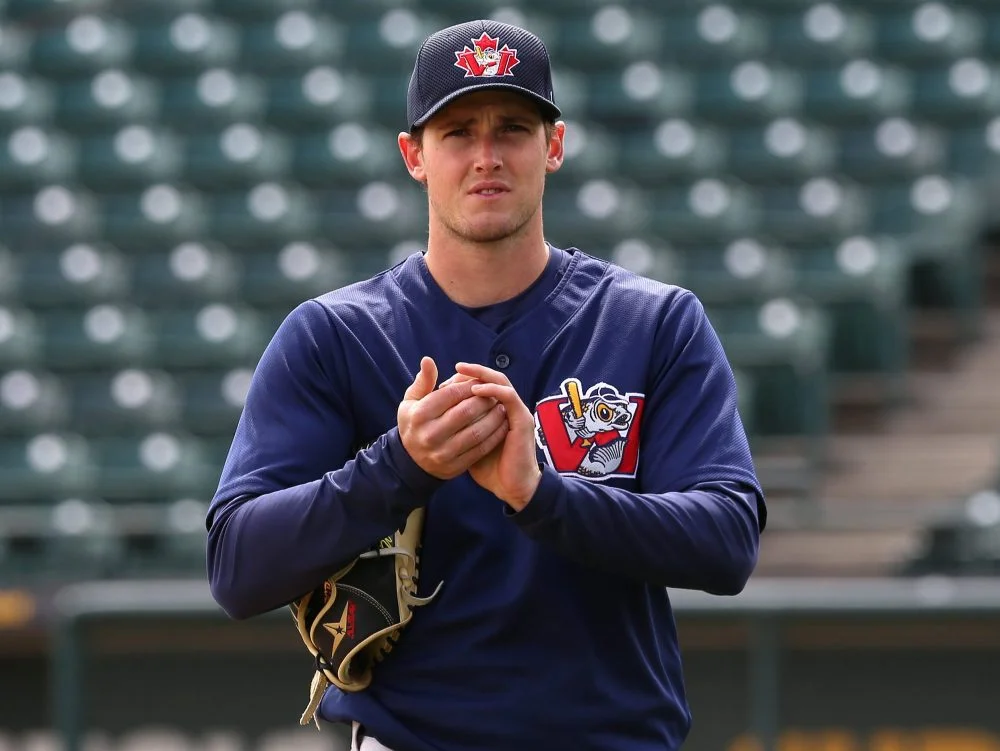 Goldeyes' Darvill adds muscle and experience