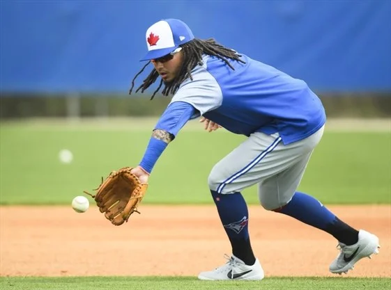 Shelton: Signing Galvis proving to be excellent decision by Jays