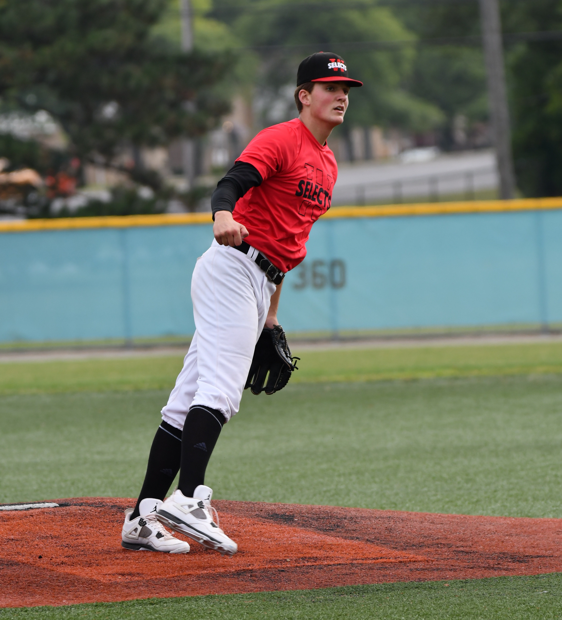 Selects' Derbyshire excited about first T12