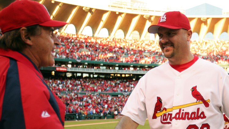 Elliott: La Russa calls Walker "the best of his generation"