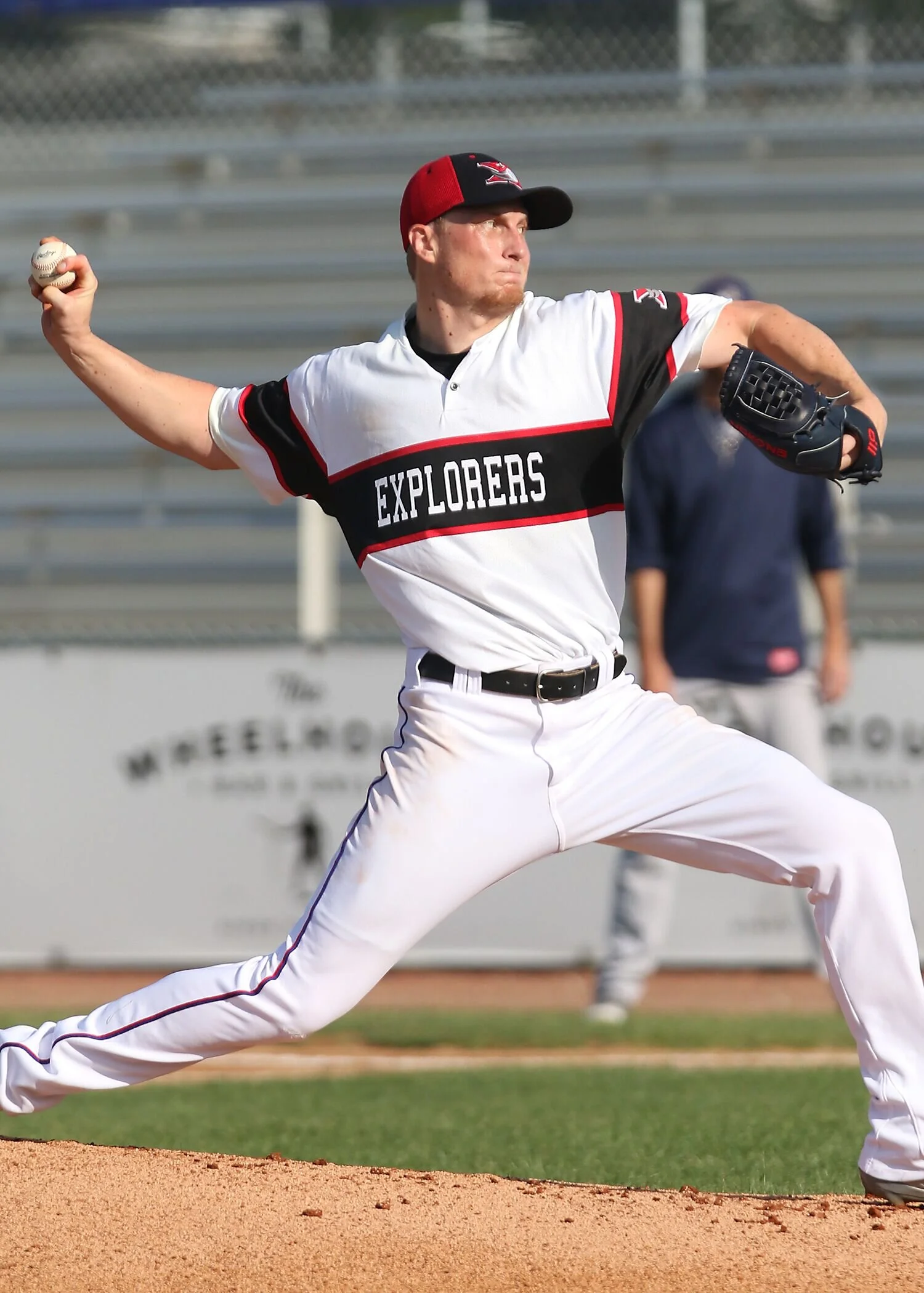 Blue Jays sign pitcher James Dykstra