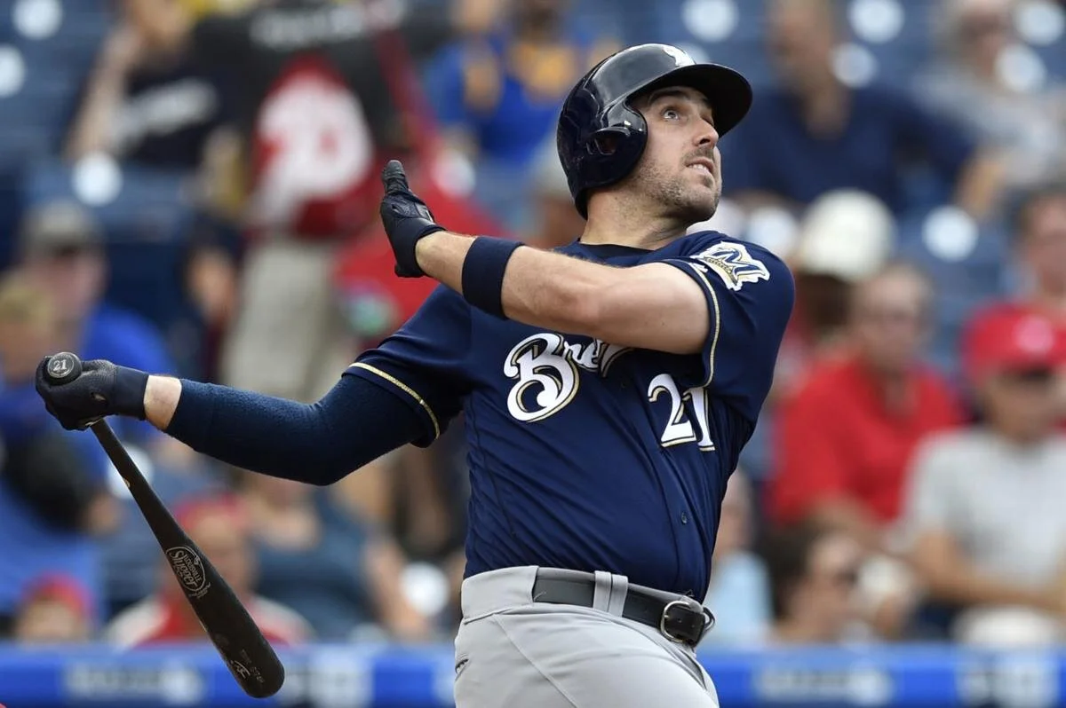 Blue Jays sign Travis Shaw