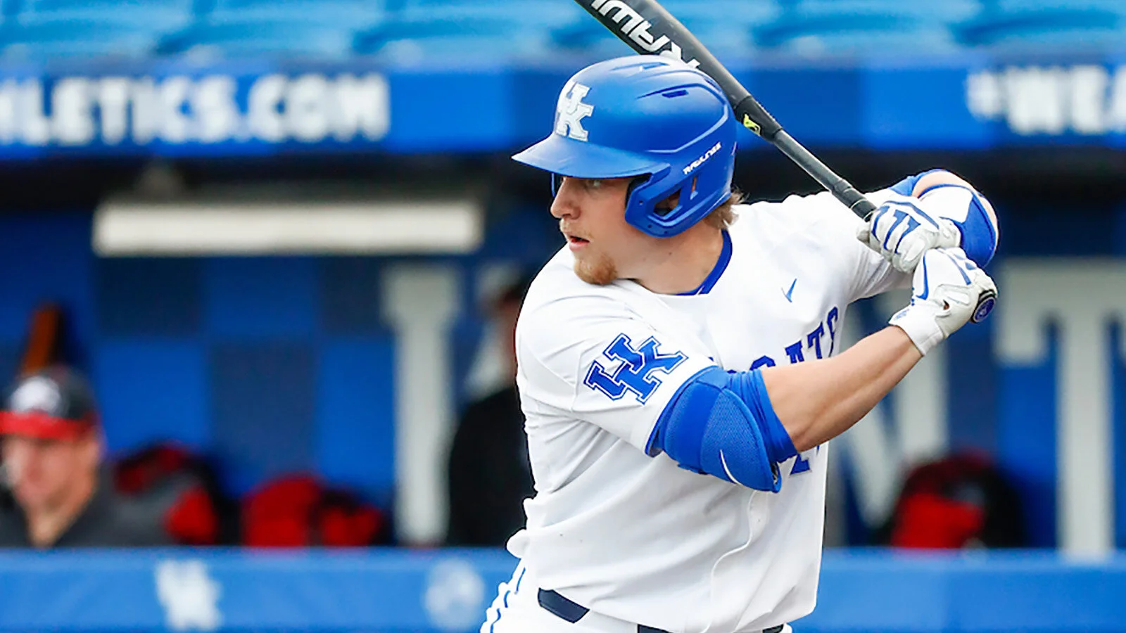 Canadian Curtis belts home run, scores four runs to help Kentucky to win