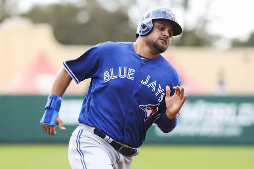 Blue Jays rally to tie Twins