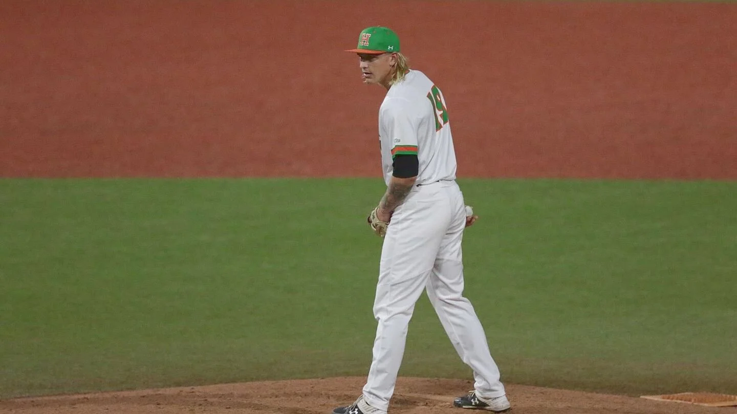 Carter Loewen signs with Padres