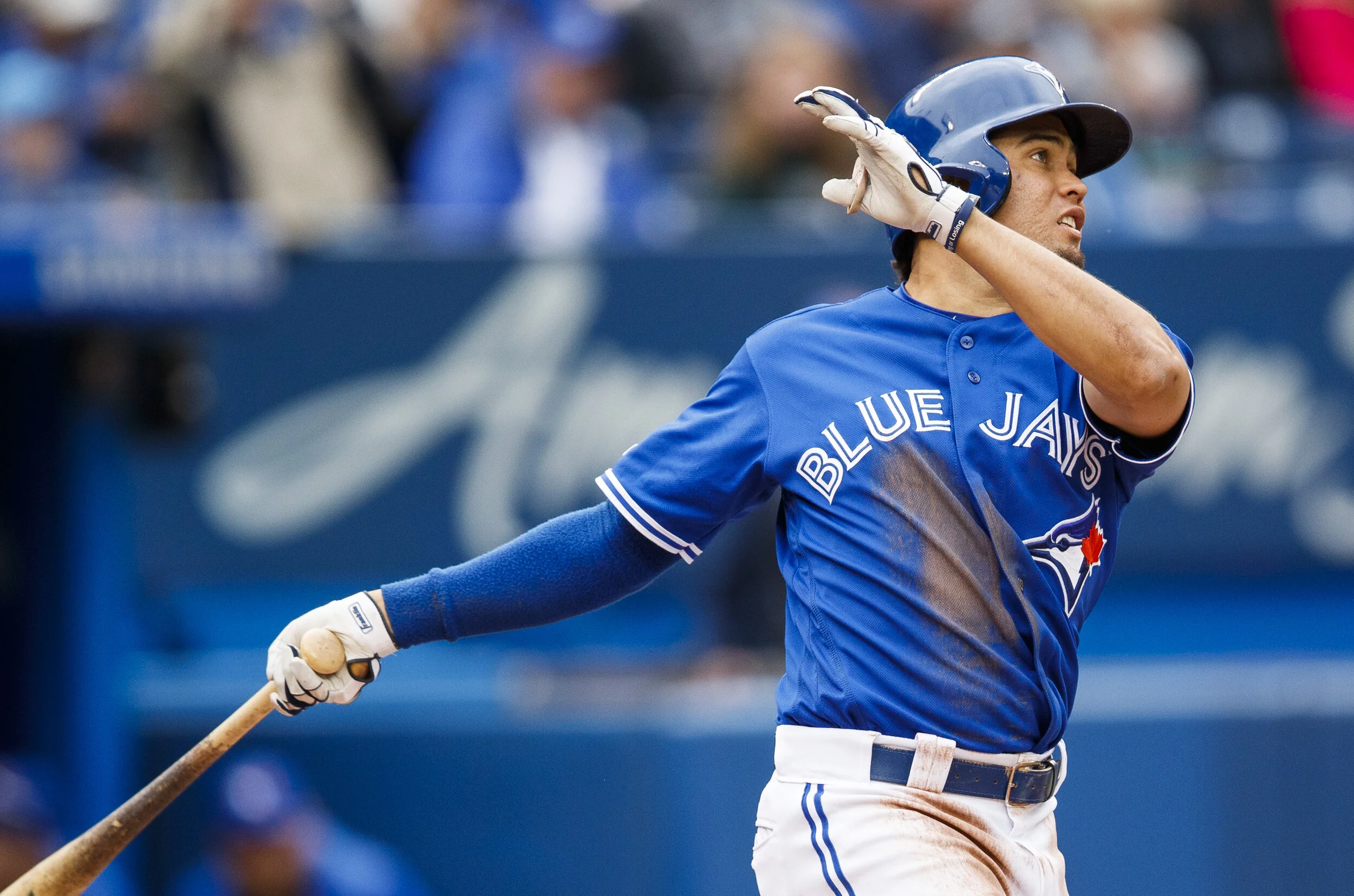 Blue Jays claim Valera, add three to club's player pool