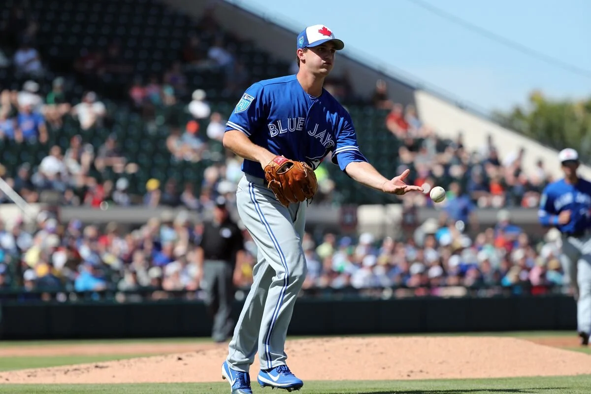 Blue Jays place Thornton on IL, recall Bergen, designate Pannone