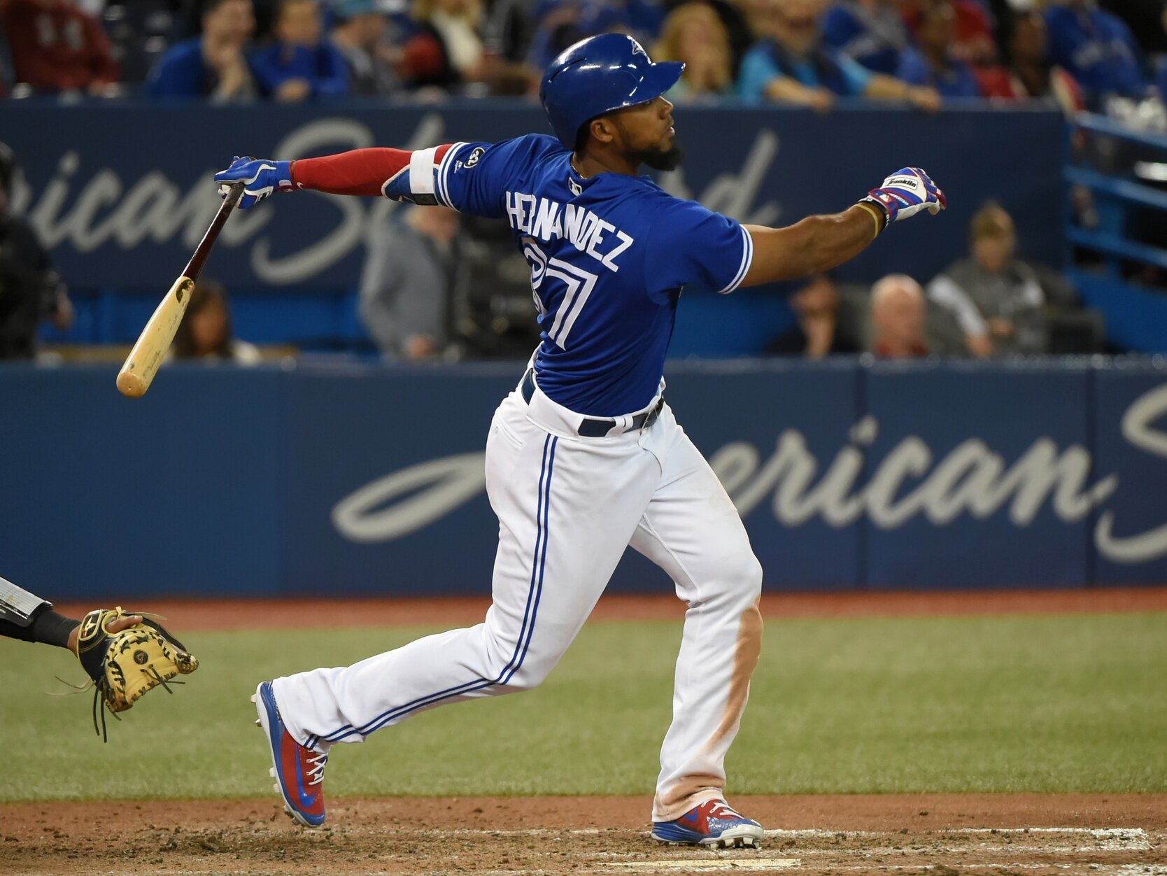 Blue Jays activate Hernandez, place Giles on IL as part of roster