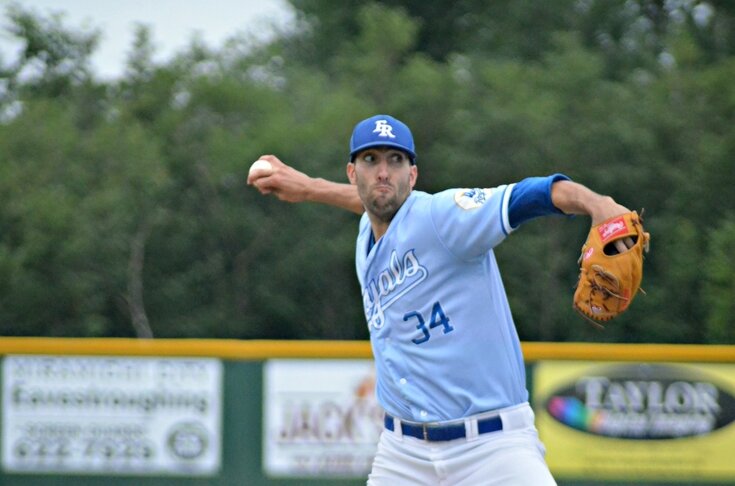 IBL's Welland Jackfish sign Runyon