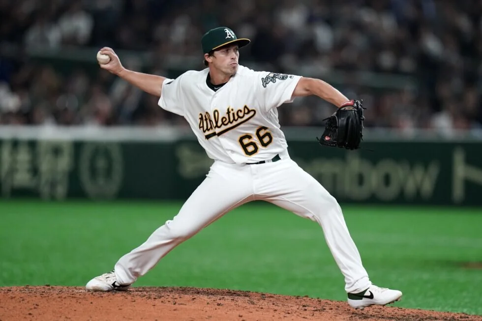 Goldeyes sign ex-big leaguer Dull