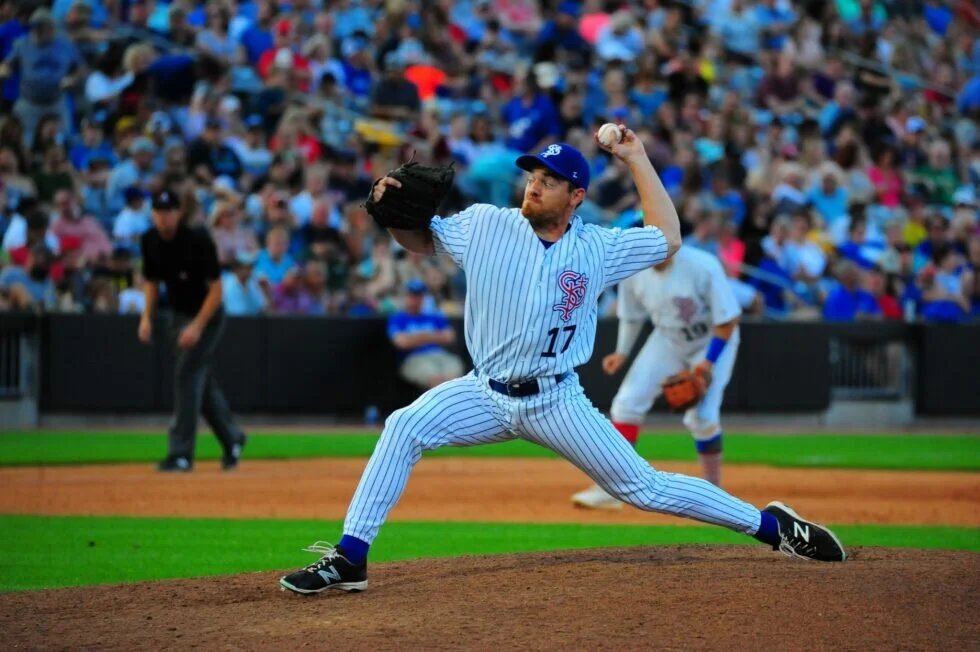 Goldeyes add lefty Frosch