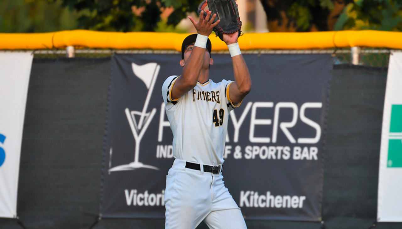 IBL's Kitchener Panthers re-sign Leader