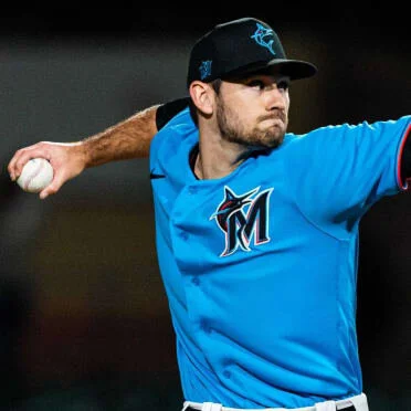 Pop cracks Marlins' big league roster