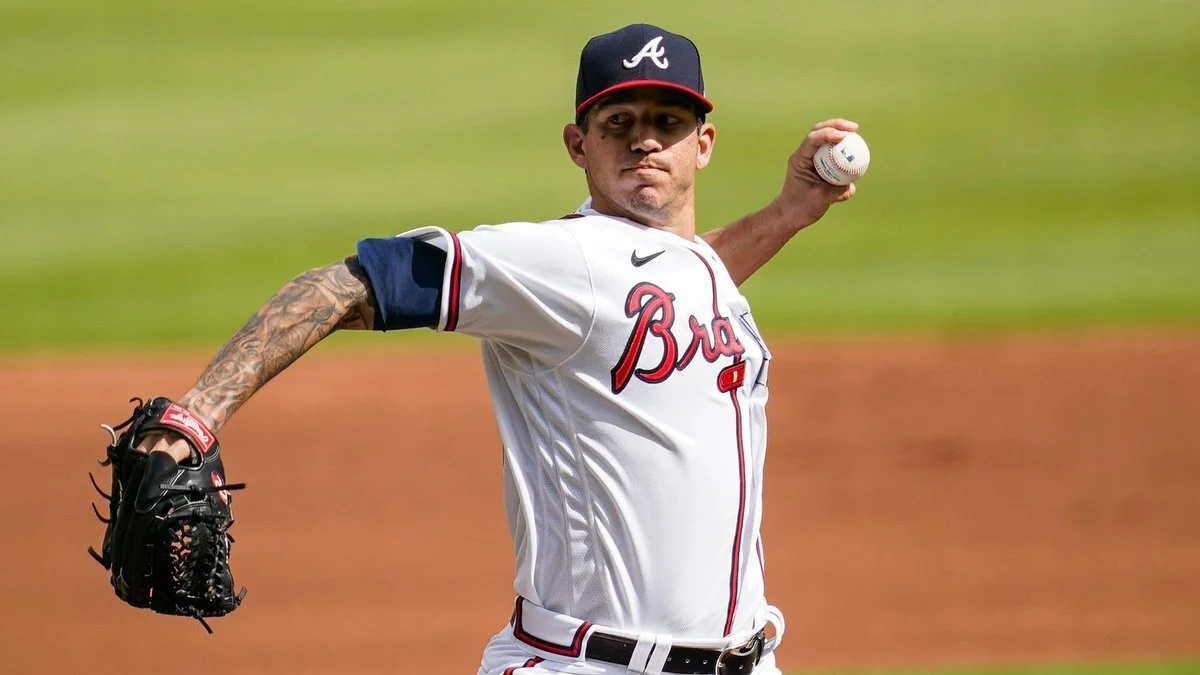 Blue Jays Notes: Hatch, Milone, Payamps, Pearson, Ross, Yates