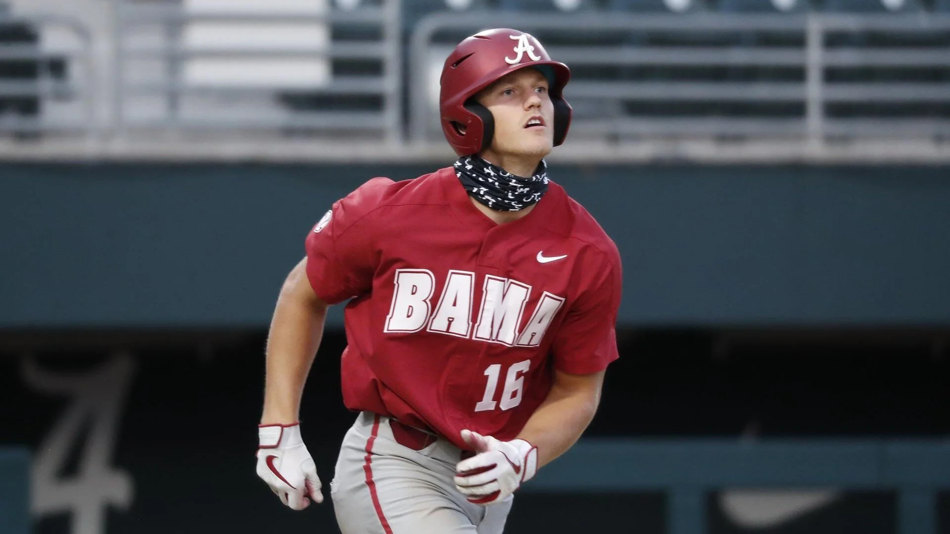 Diodati's single gives Alabama 8-7 win over Auburn in extras